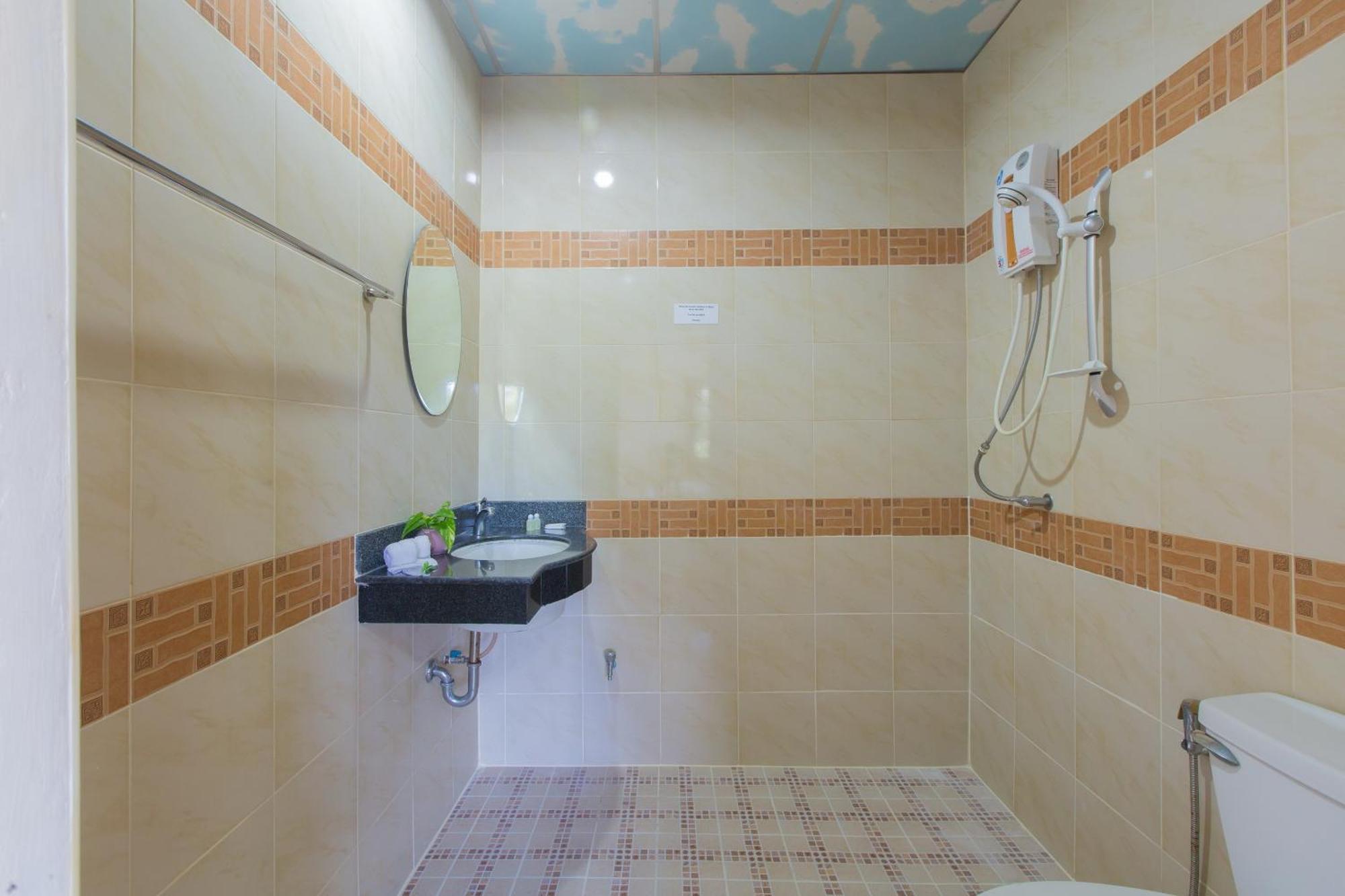 Patong Rai Rom Yen Resort Sha Værelse billede